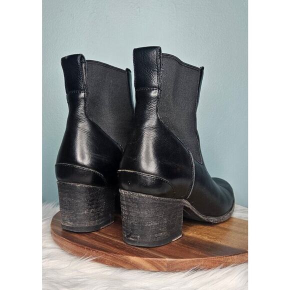 Ariat Two24 Wilder Black Heeled Boot 10024778 - Picture 8 of 16